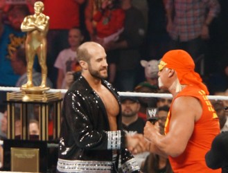 Hogan_congratulates_Cesaro